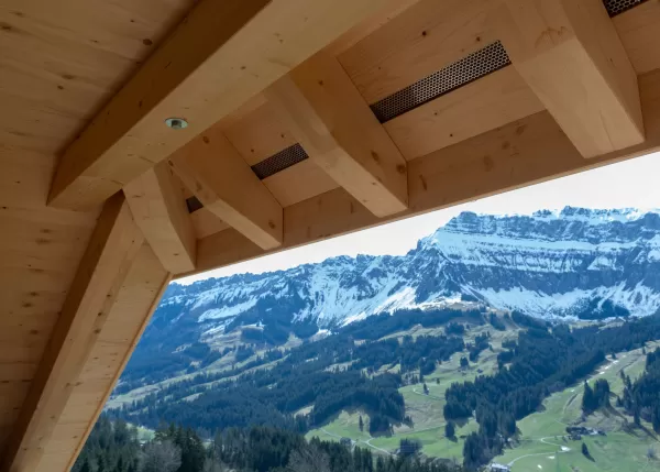 🔨🏡 Sanierung mit Liebe zum Detail – Ein neues Zuhause entsteht!  Ein altes Haus in neuem Glanz – genau das durften wir gemeinsam mit @Zimmerei Hirschi realisieren. ✨ Mit hochwertigem Handwerk, durchdachten Lösungen und viel Herzblut haben wir aus einem in die Jahre gekommenen Gebäude ein modernes, gemütliches Zuhause geschaffen.  💡 Unsere Schwerpunkte bei diesem Projekt: ✅ Nachhaltige Sanierung mit Holzbau ✅ Effiziente Raumgestaltung & natürliche Materialien ✅ Hochwertige Handwerkskunst bis ins kleinste 